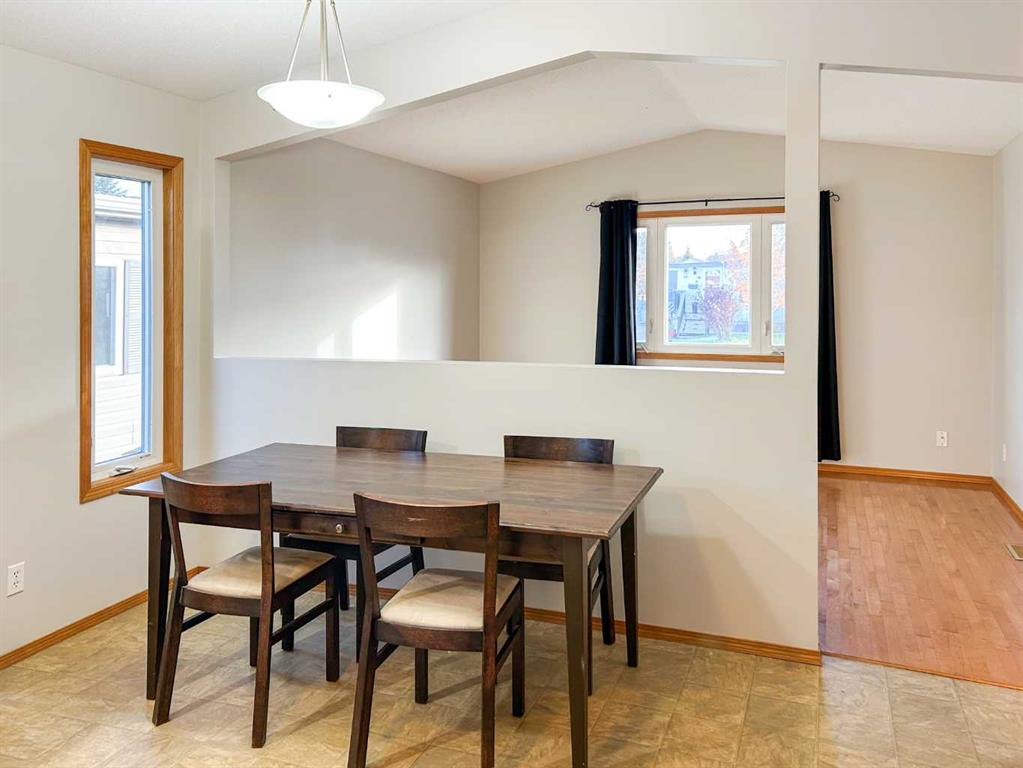 Picture for 74, 4802 54 Avenue 