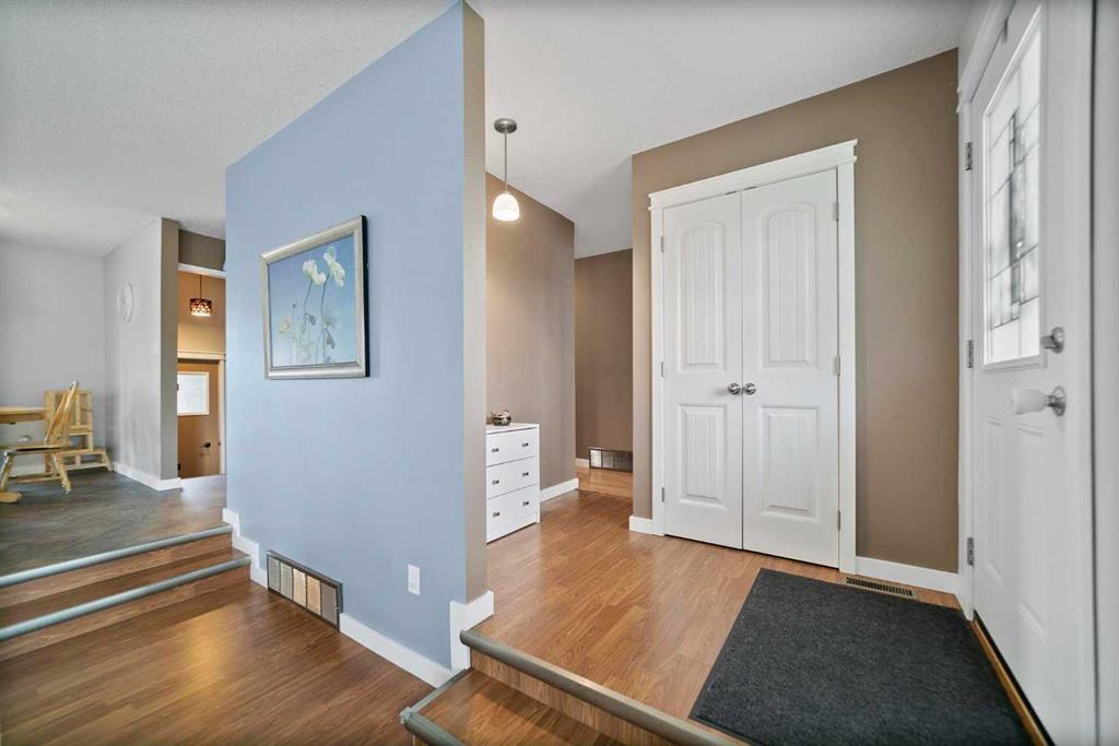 Picture for 5617 47 Avenue W