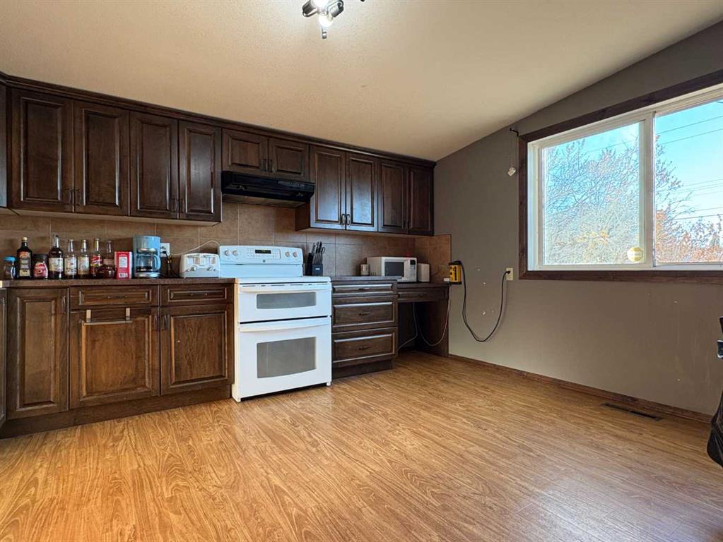 Picture for 5639 48 Avenue A,B Crescent 