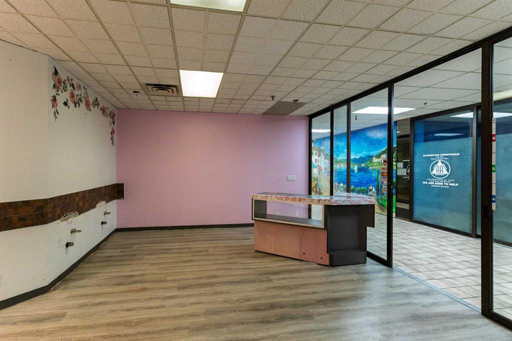 Picture for 3, 4929 50 Street 