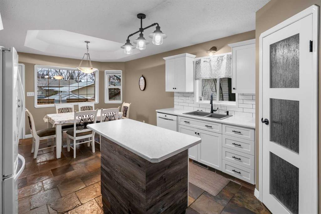 Picture for 6118 32 Avenue 