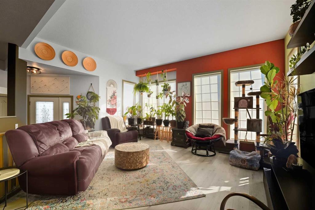 Picture for 28 Parkside Crescent 