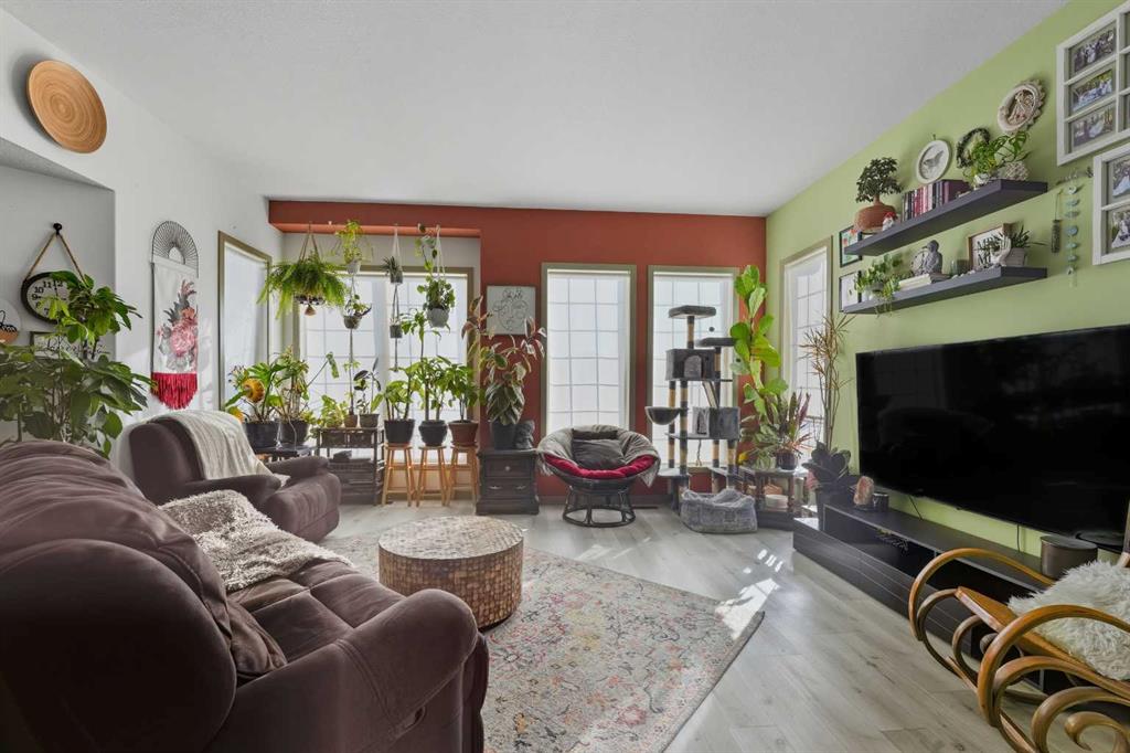 Picture for 28 Parkside Crescent 