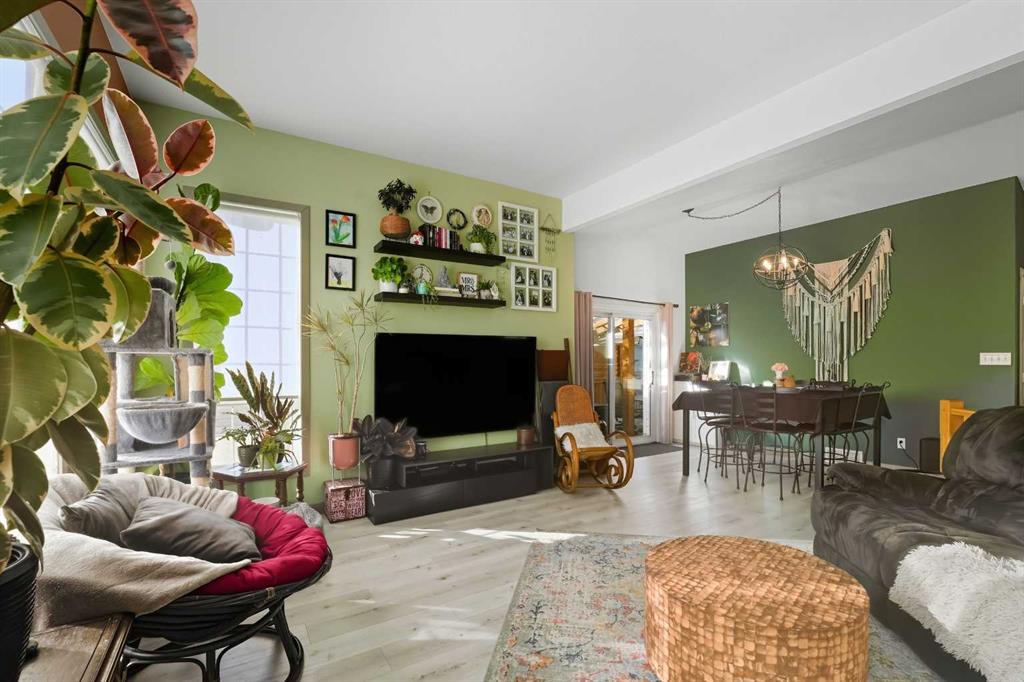 Picture for 28 Parkside Crescent 