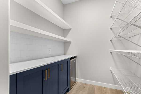 Picture for 1-4413 48 Avenue 