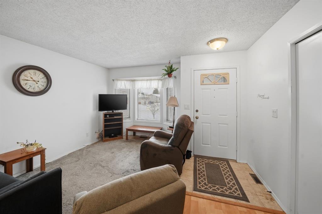 Picture for 5531 43 Street 