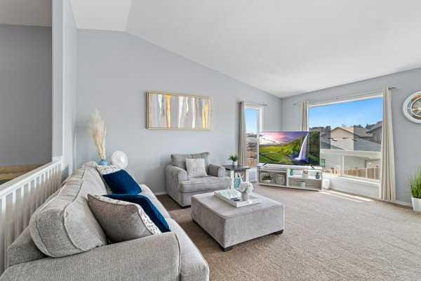 Picture for 87 Wildrose Drive 