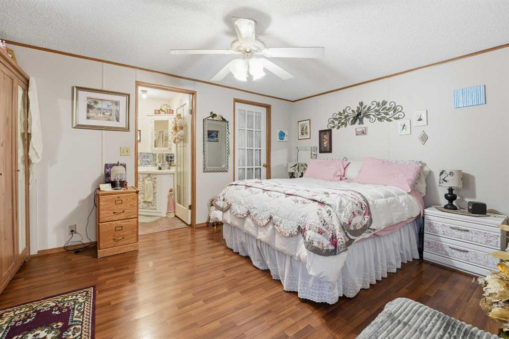 Picture for 211, 37543 England Way 