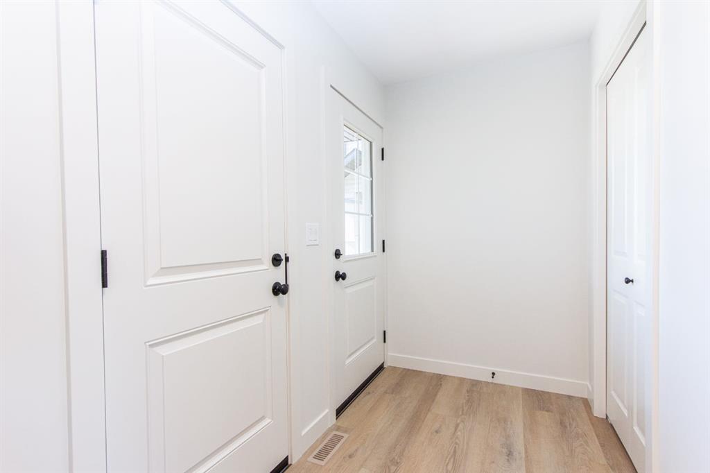 Picture for 256 Augustus Way 