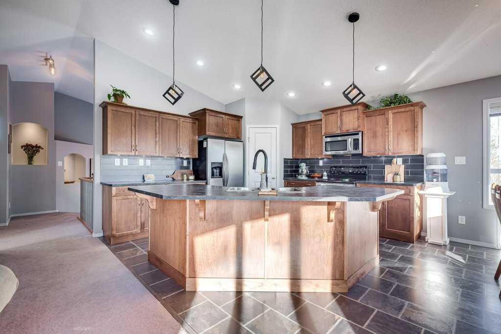 Picture for 13 Heritage Drive 