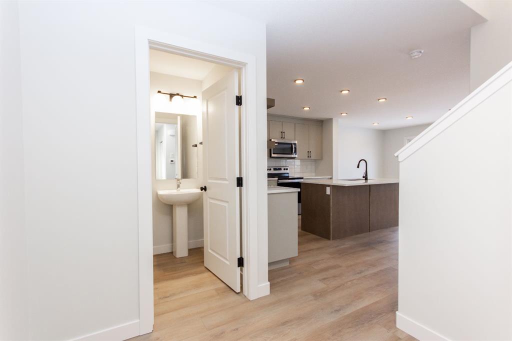 Picture for 208 Augustus Way 