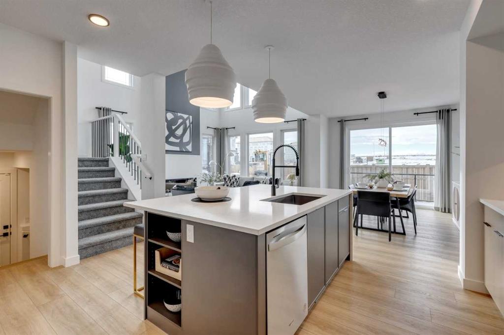 Picture for 401 Sora Way SE