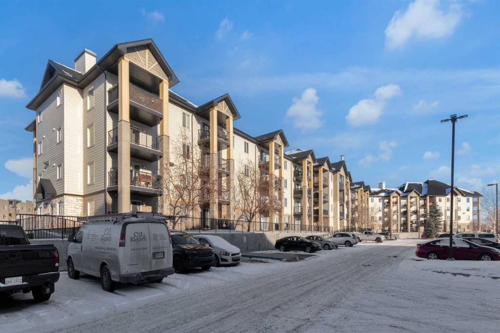 Picture for 8401, 304 MacKenzie Way SW