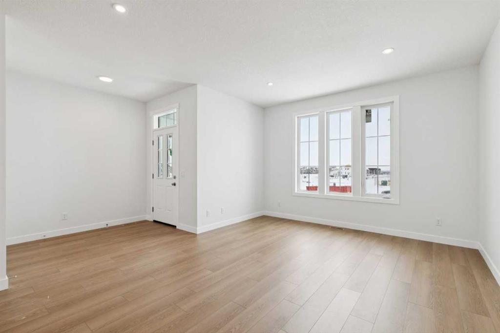 Picture for 15453 45 Street SW