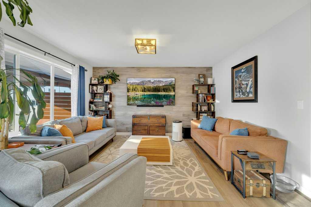 Picture for 5705 63 Avenue  