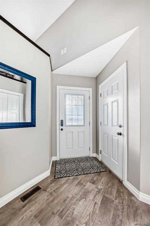 Picture for 668 Robinson Avenue 