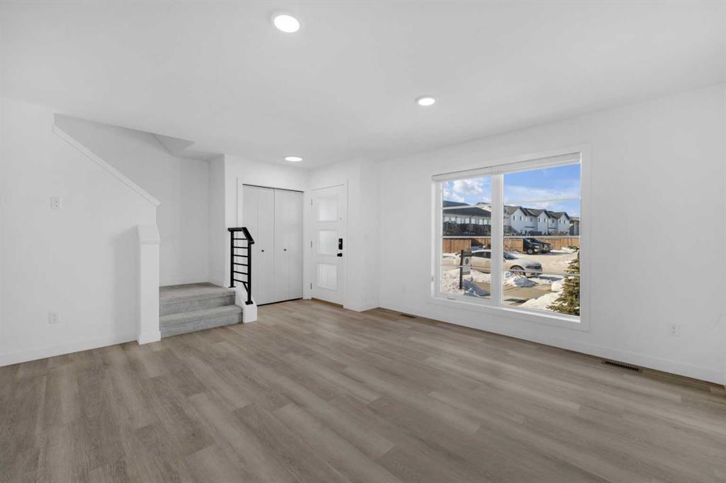 Picture for 182 Ava Crescent 