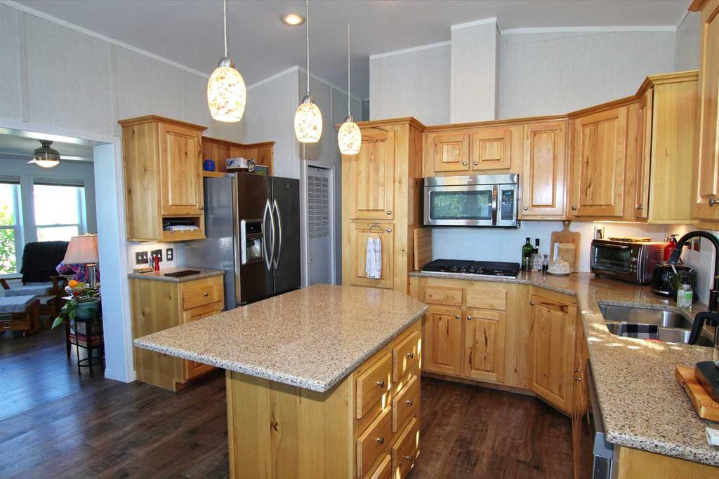 Picture for 5075, 35468 Range Road 30  