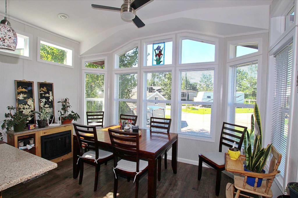 Picture for 5075, 35468 Range Road 30  