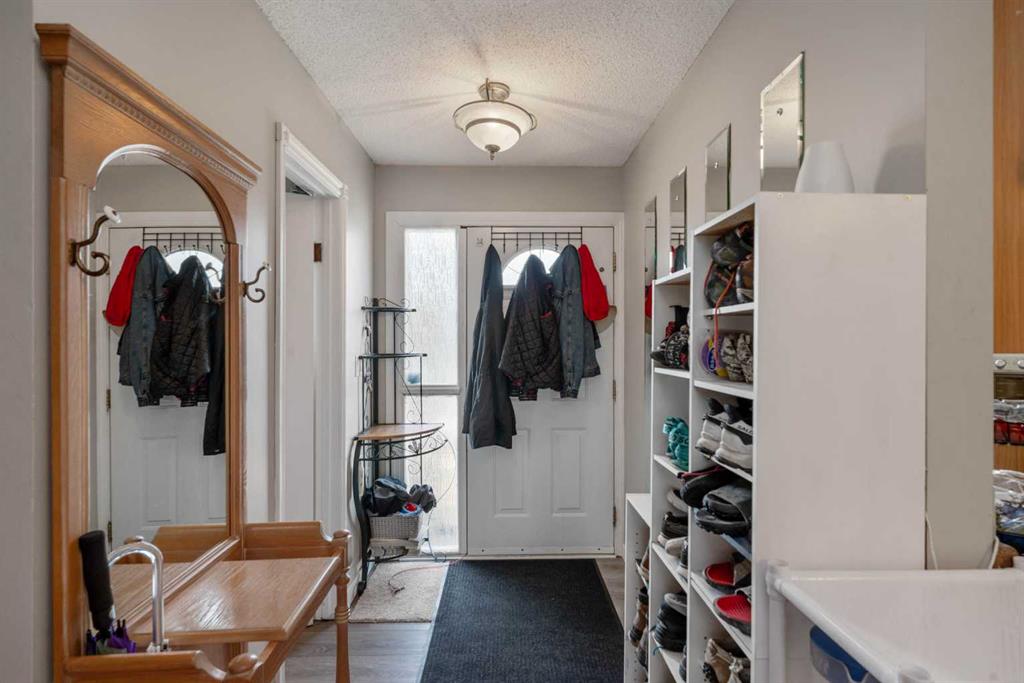 Picture for 9909 171 Avenue NW