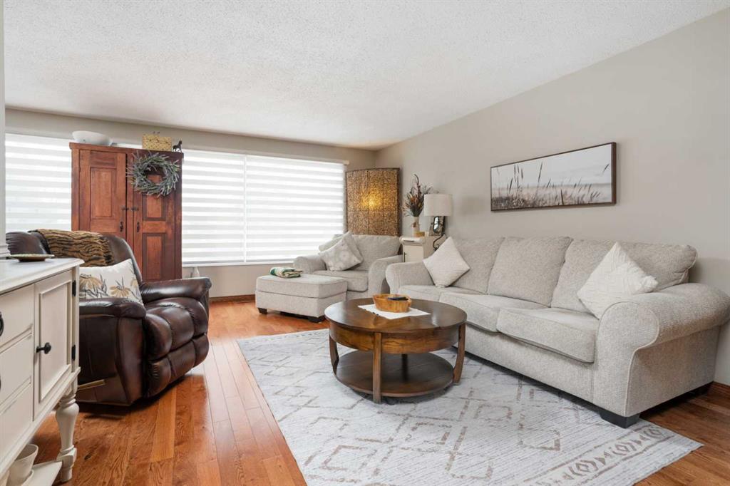 Picture for 5404 47 Avenue W