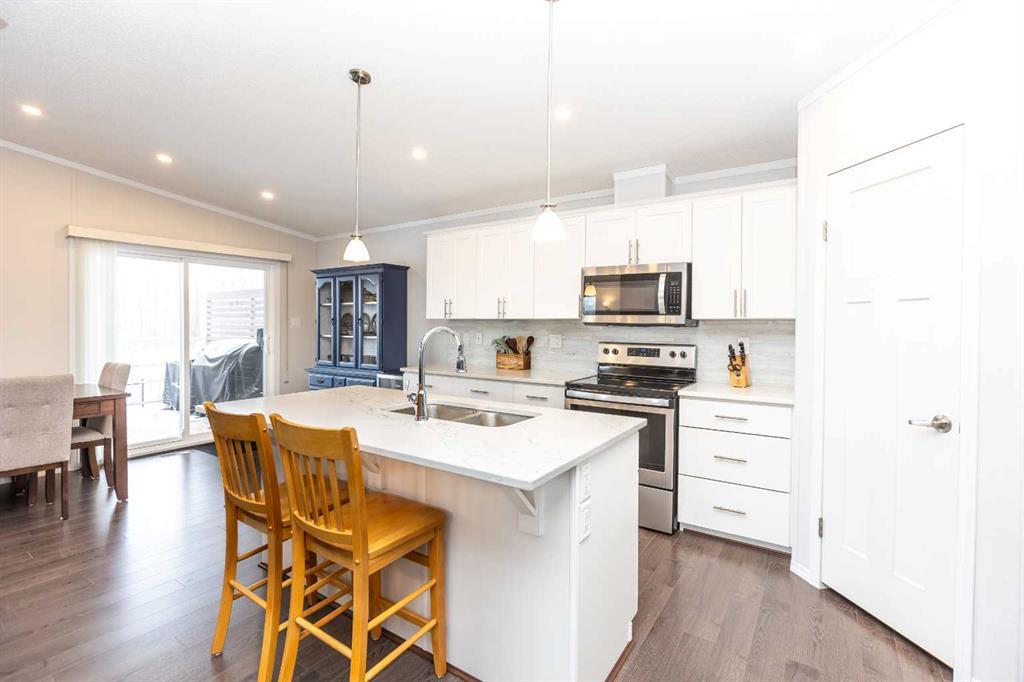 Picture for 170, 41019 Range Road 11  