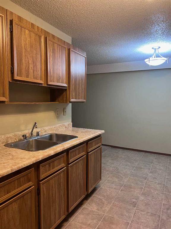 Picture for 104, 49 Bennett Street 