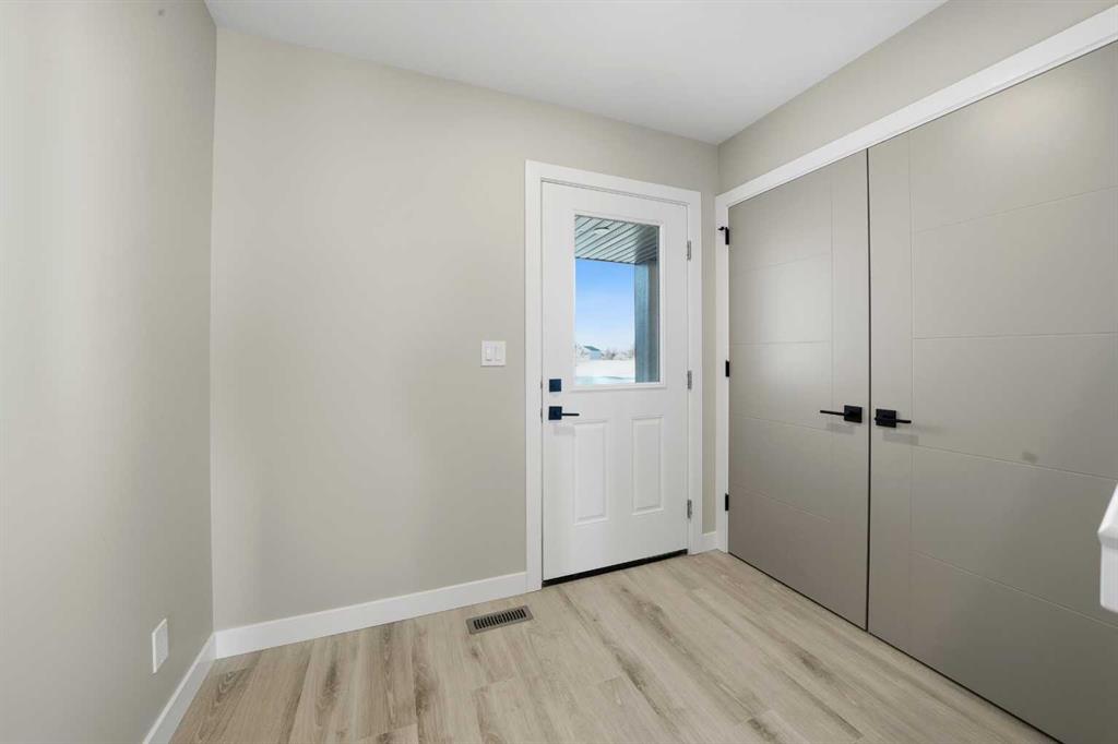 Picture for 125 Hampton Crescent 