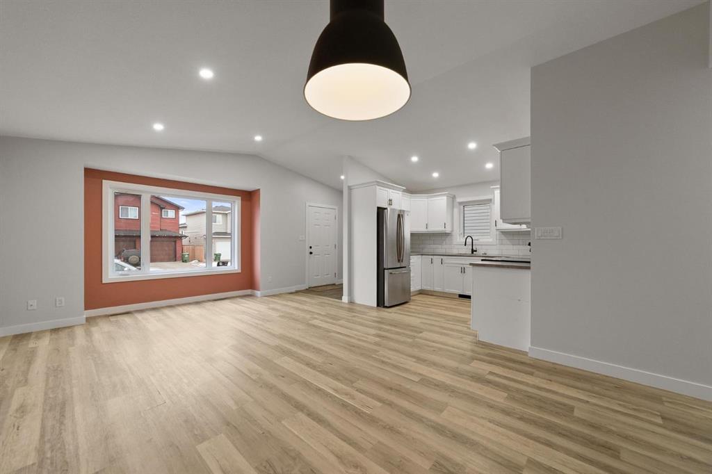 Picture for 7006 49A Avenue 