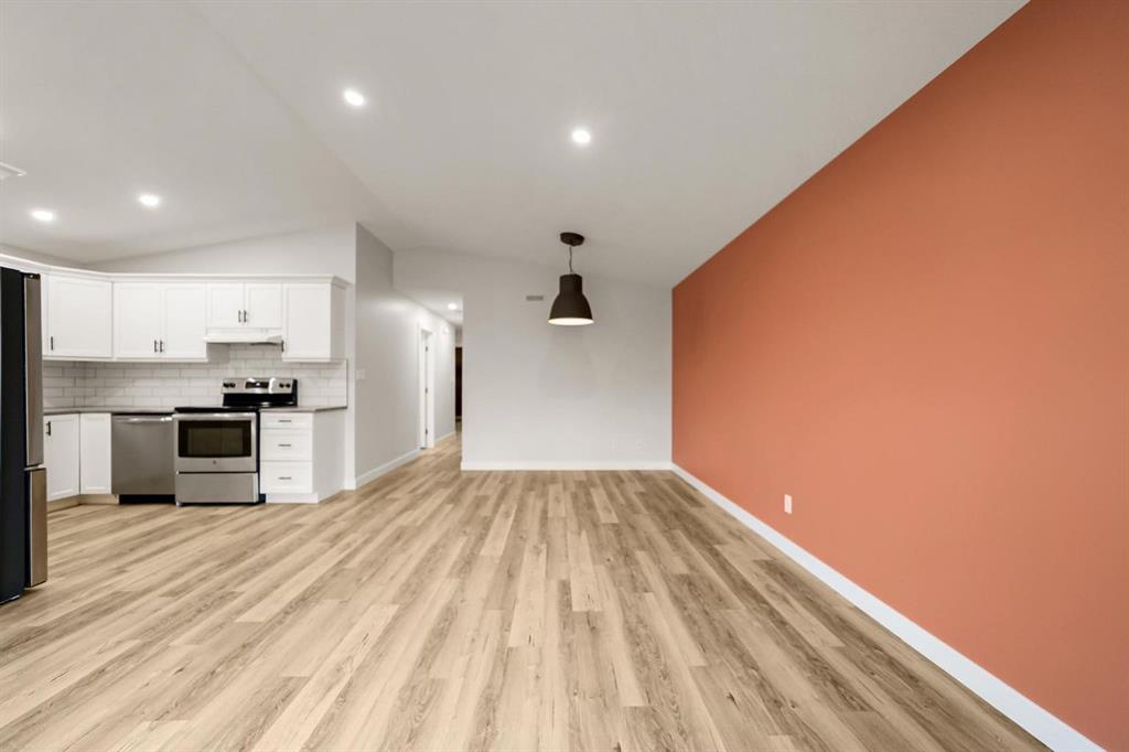 Picture for 7006 49A Avenue 