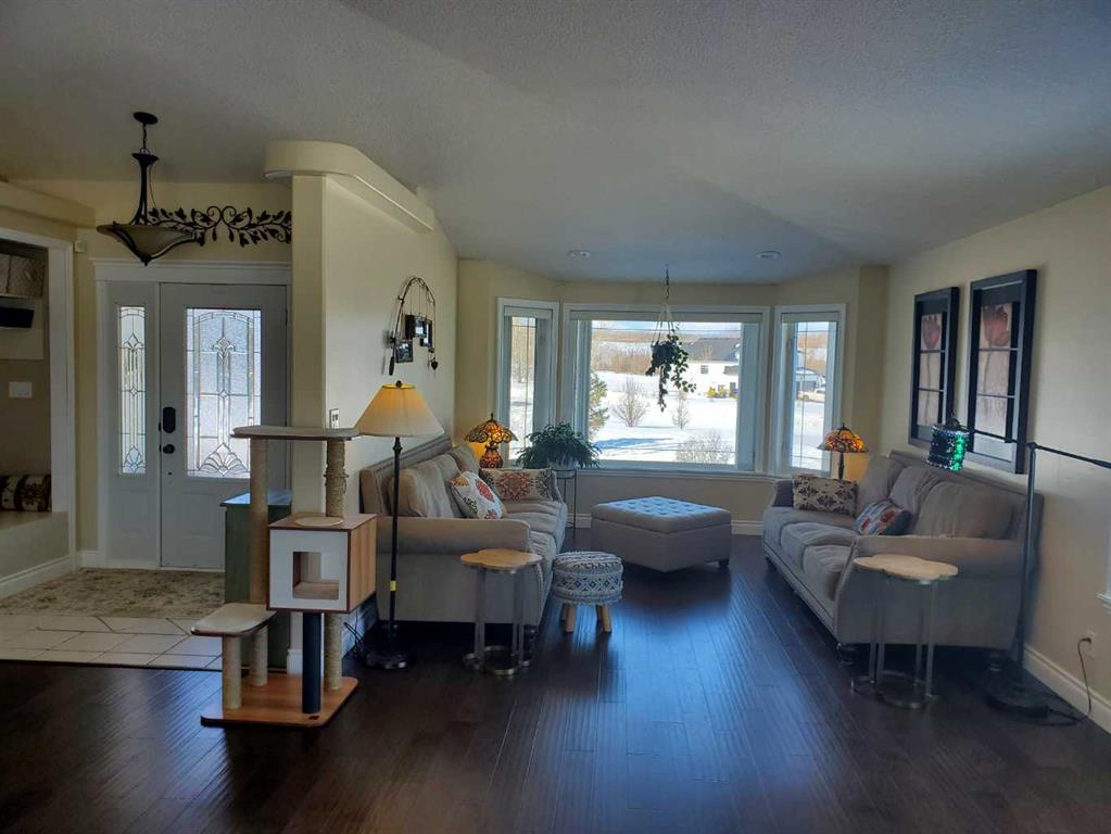 Picture for 45, 714072 Range Road 73  