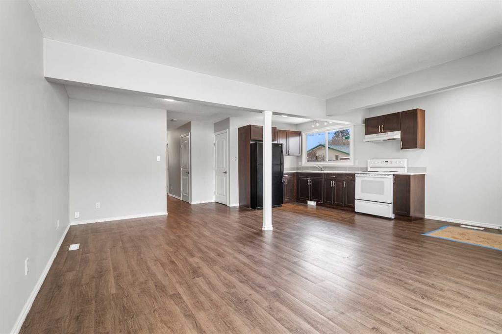 Picture for 5629 56 Ave  