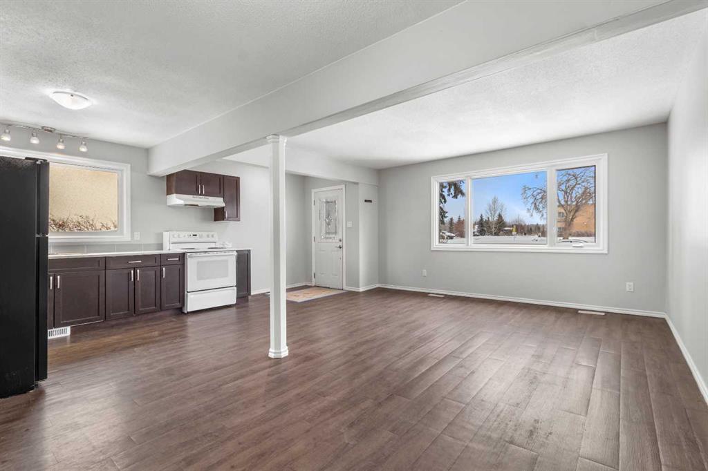 Picture for 5629 56 Ave  