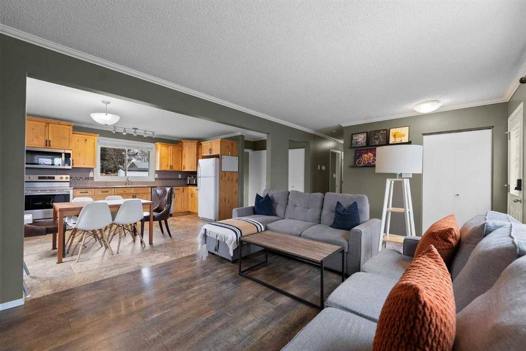 Picture for 6203 48B Avenue 