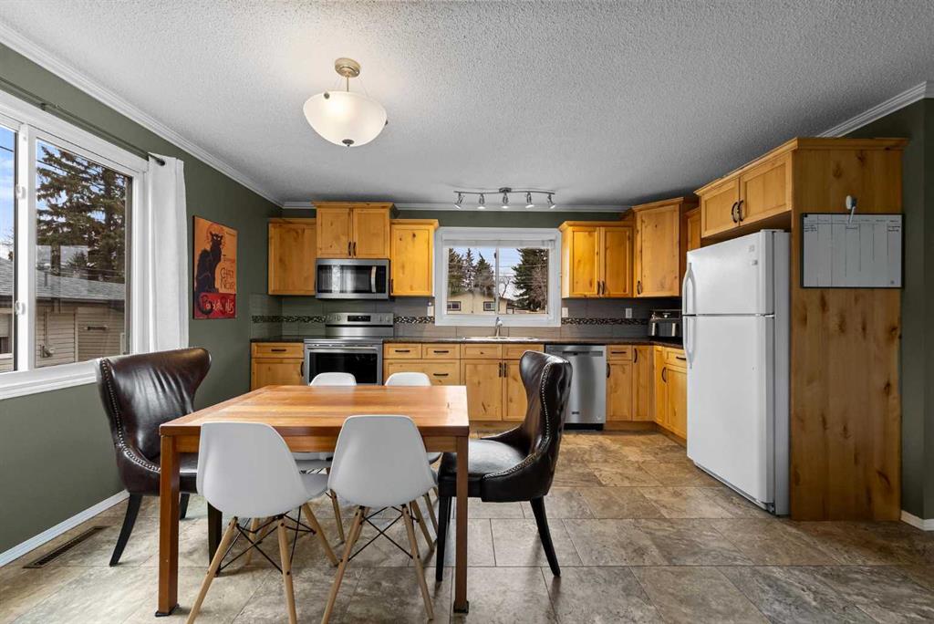 Picture for 6203 48B Avenue 