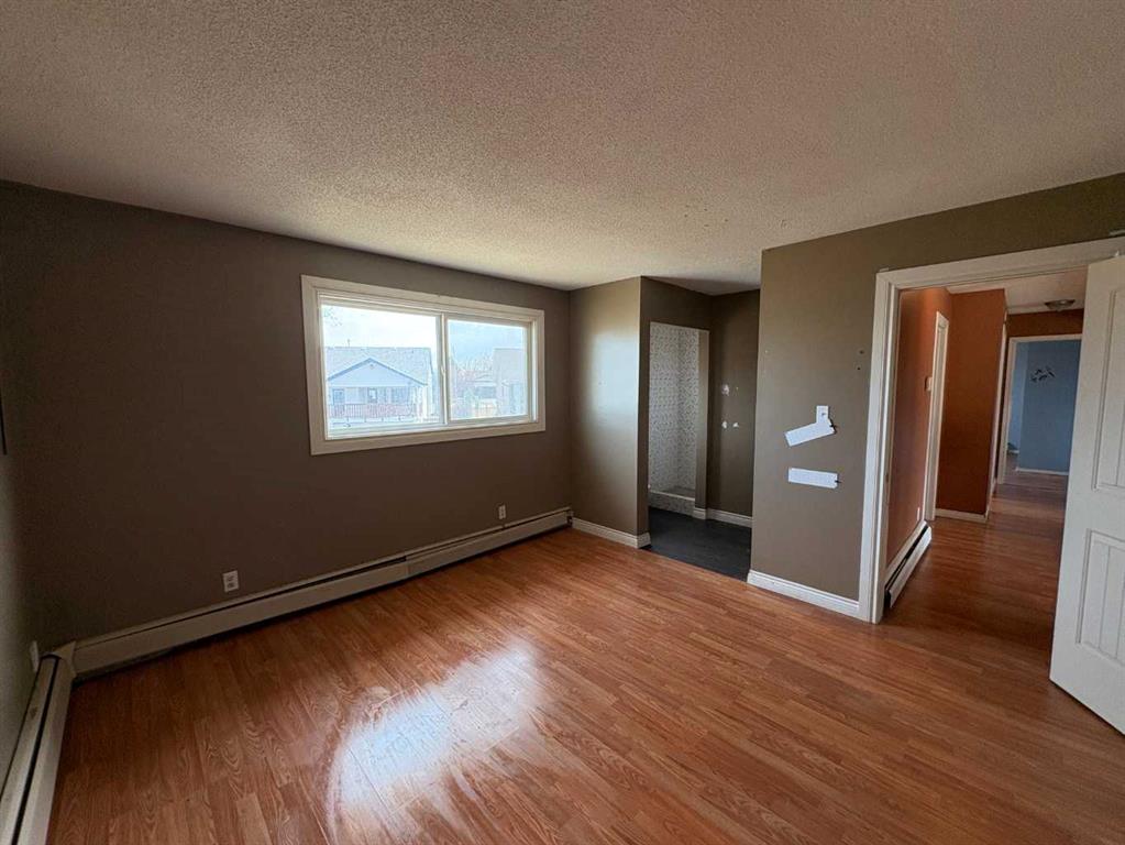 Picture for 5816 60 Avenue 