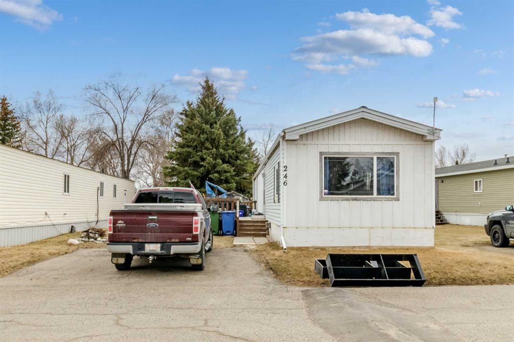 Picture for 246, 5344 76 Street 