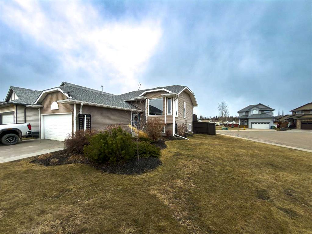 Picture for 4414 58 StreetClose 