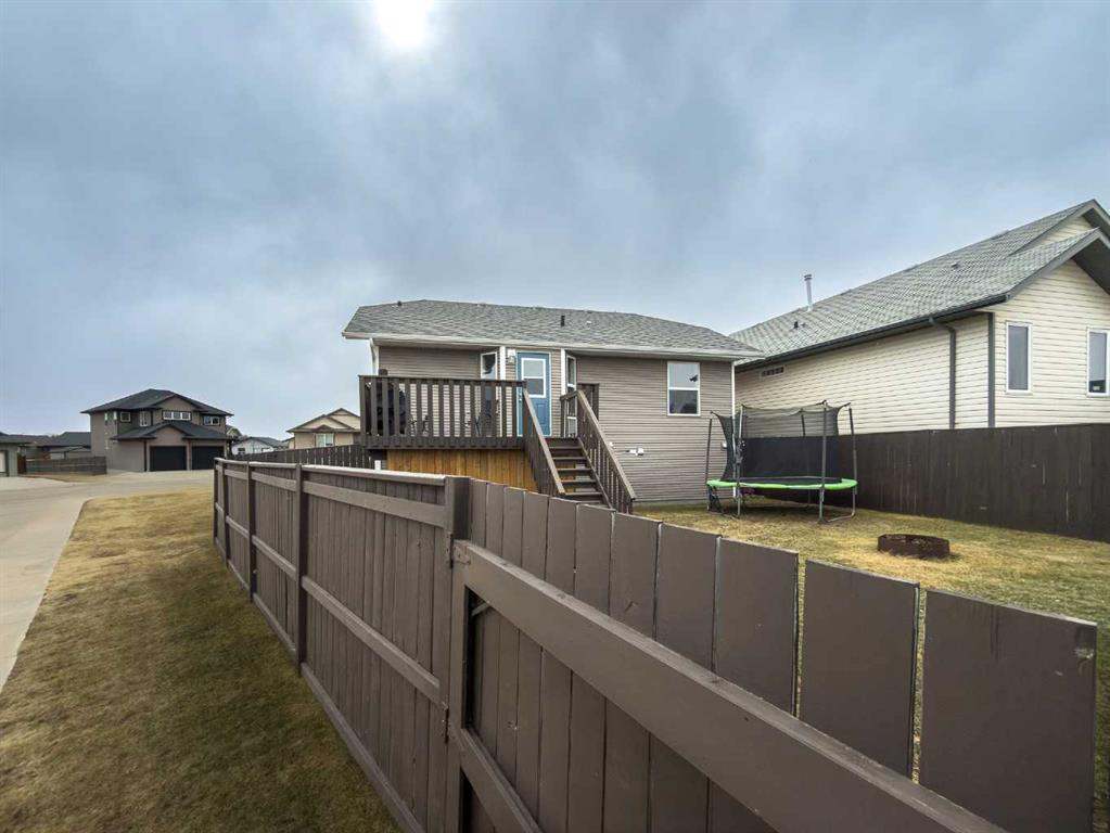 Picture for 4414 58 StreetClose 