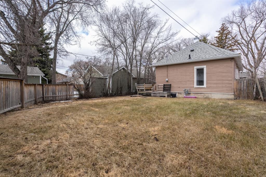 Picture for 5015 52A Street 