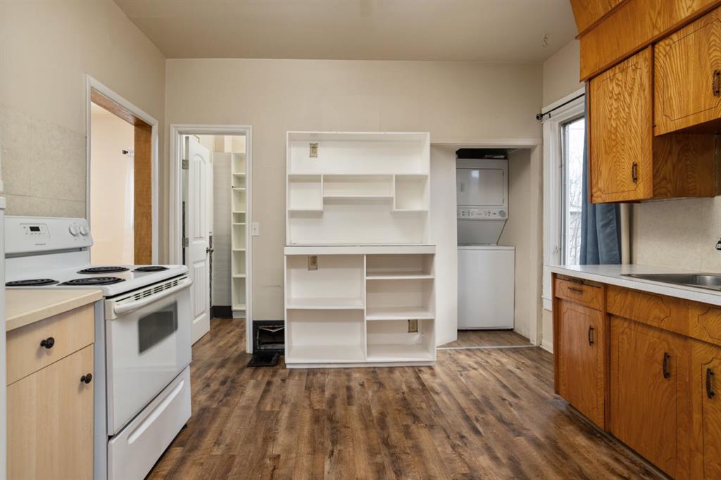 Picture for 5015 52A Street 