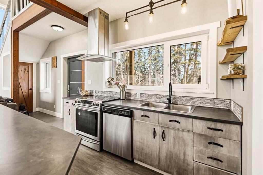 Picture for 37153 Range Road 30  