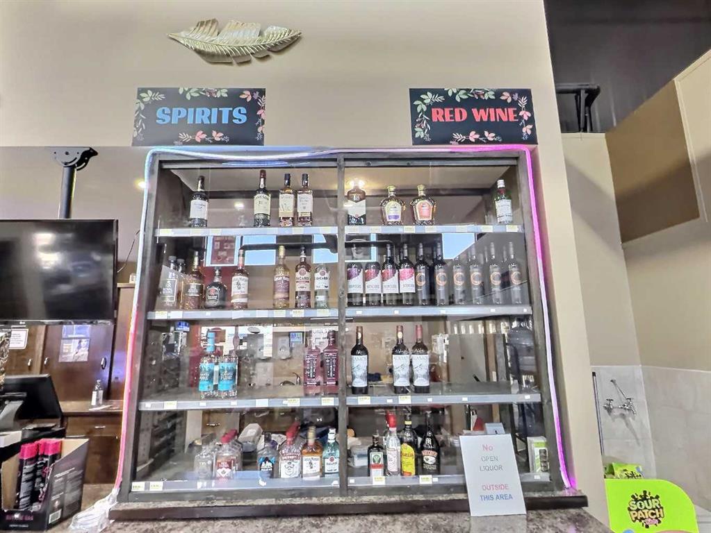 Picture for 112, 524 Laura Avenue 