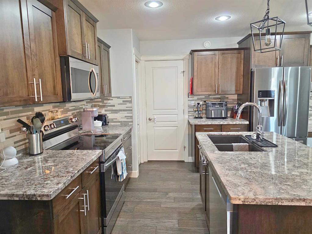 Picture for 210 Viscount Drive 