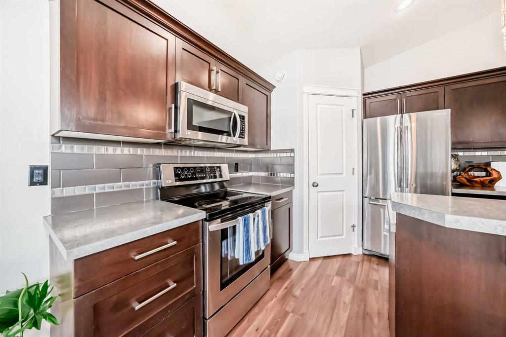 Picture for 21 Valley Crescent 
