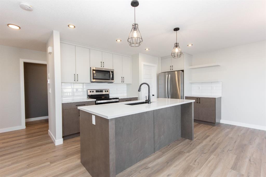 Picture for 655 Robinson Avenue 