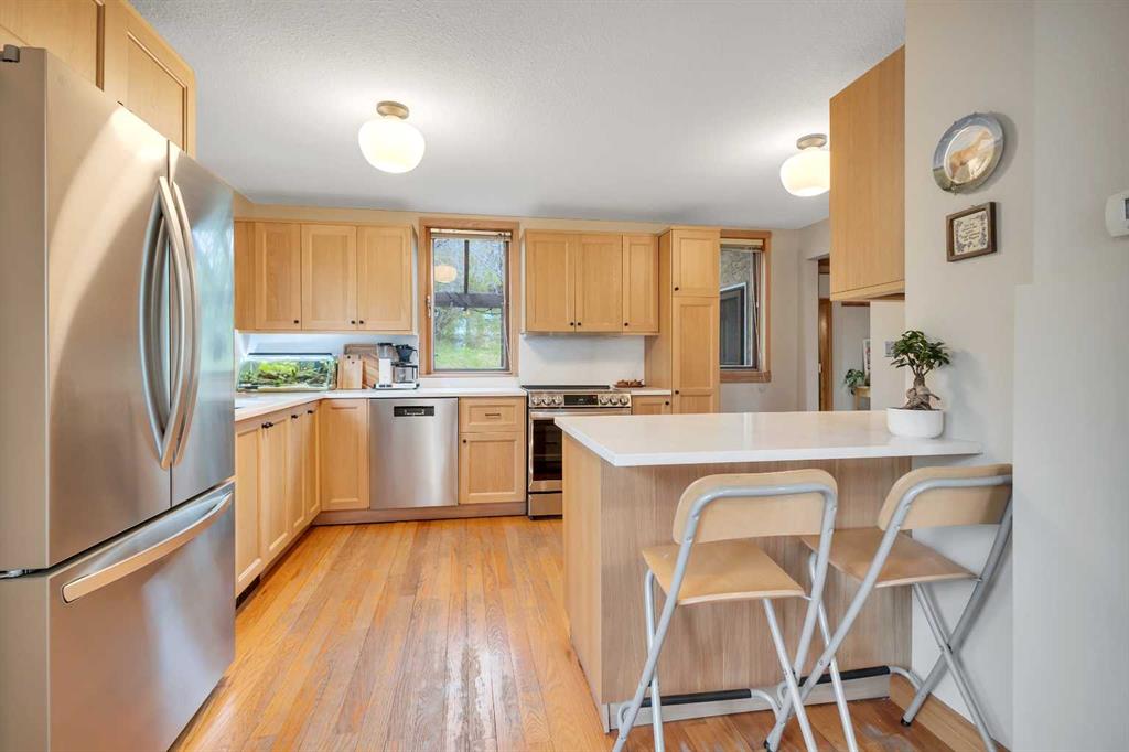 Picture for 221, 28342 Township Road 384  
