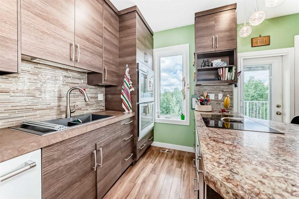 Picture for 12 Beardsley Crescent 