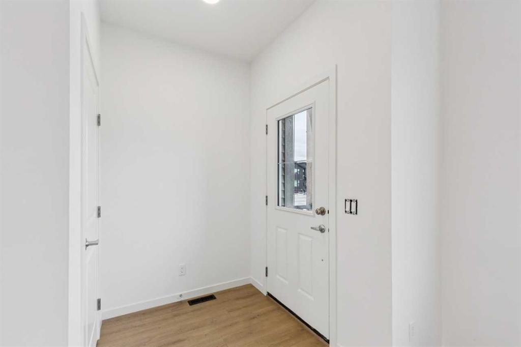Picture for 19 Emberside Park 