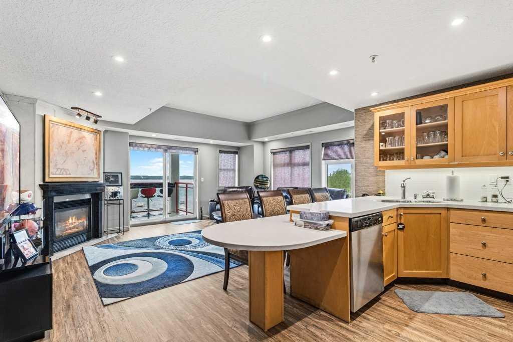 Picture for 401, 5100 Lakeshore Drive 